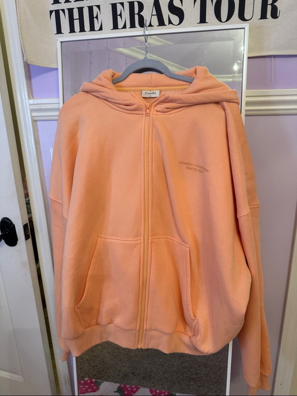 Comfort Creamsicle Women's Sweat Suit: Zip-Up Hoodie Jacket & Sweatpants